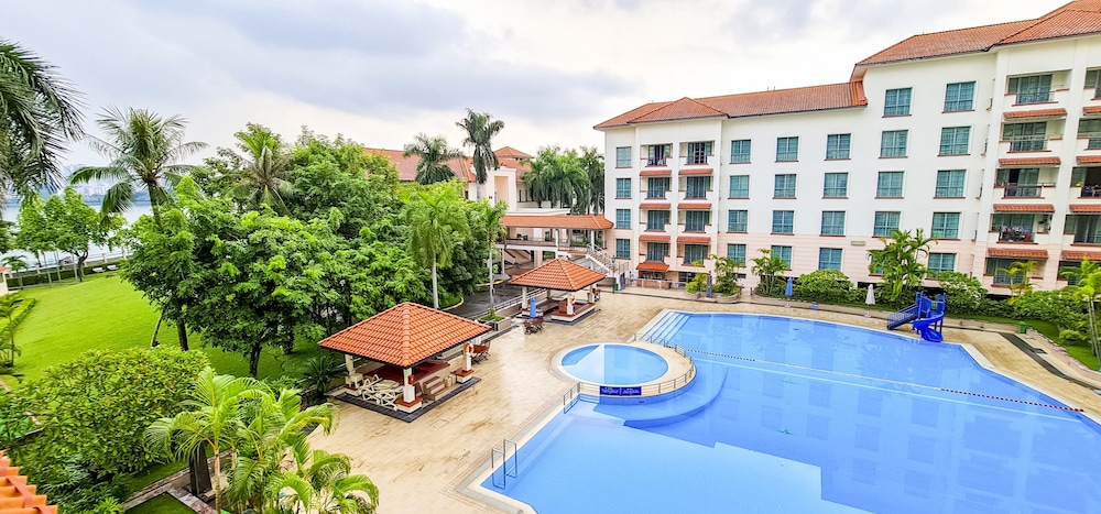 Diamond Westlake Suites 45/50