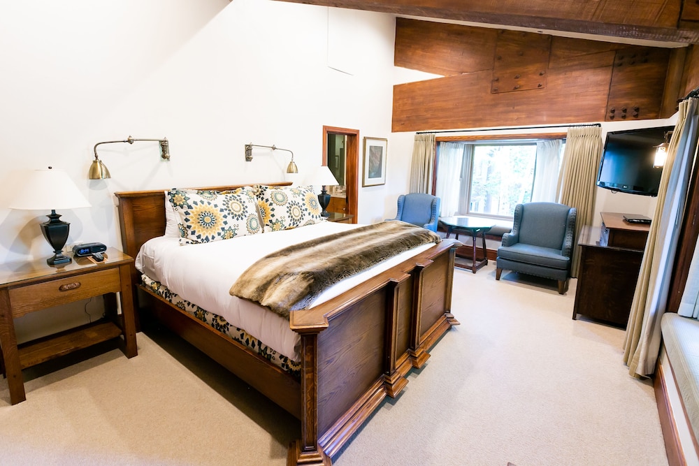 1 Bedroom, Town House, King Bed, Queen Murphy Bed, Hot Tub