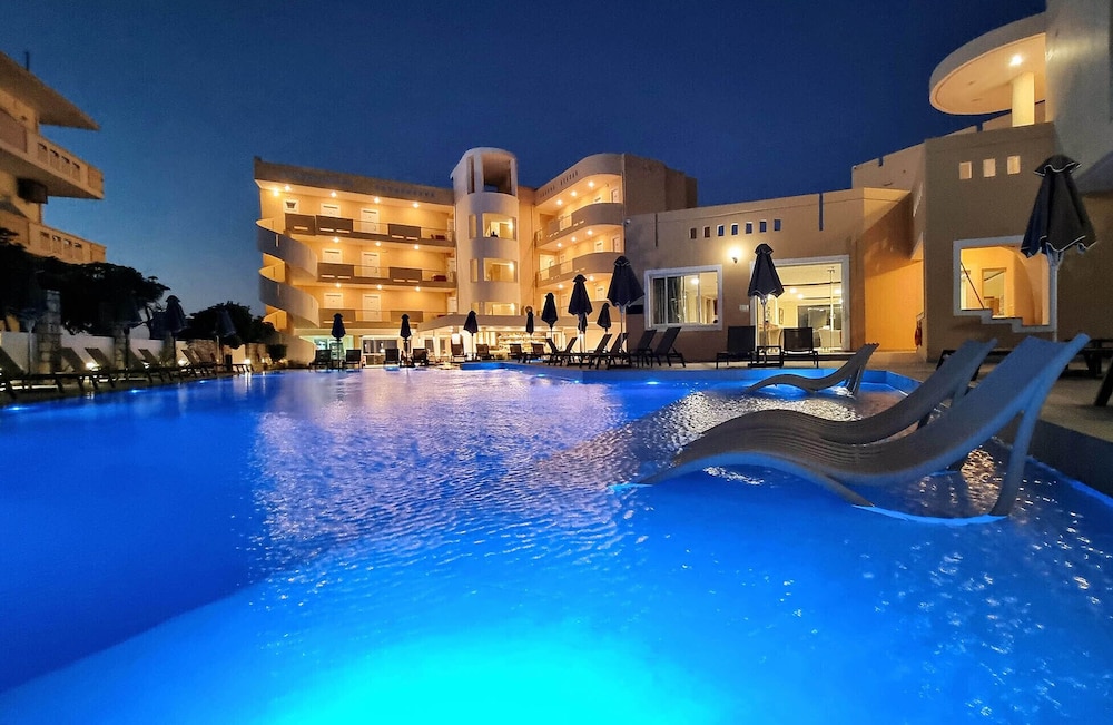 Sunny Bay Hotel 5/67