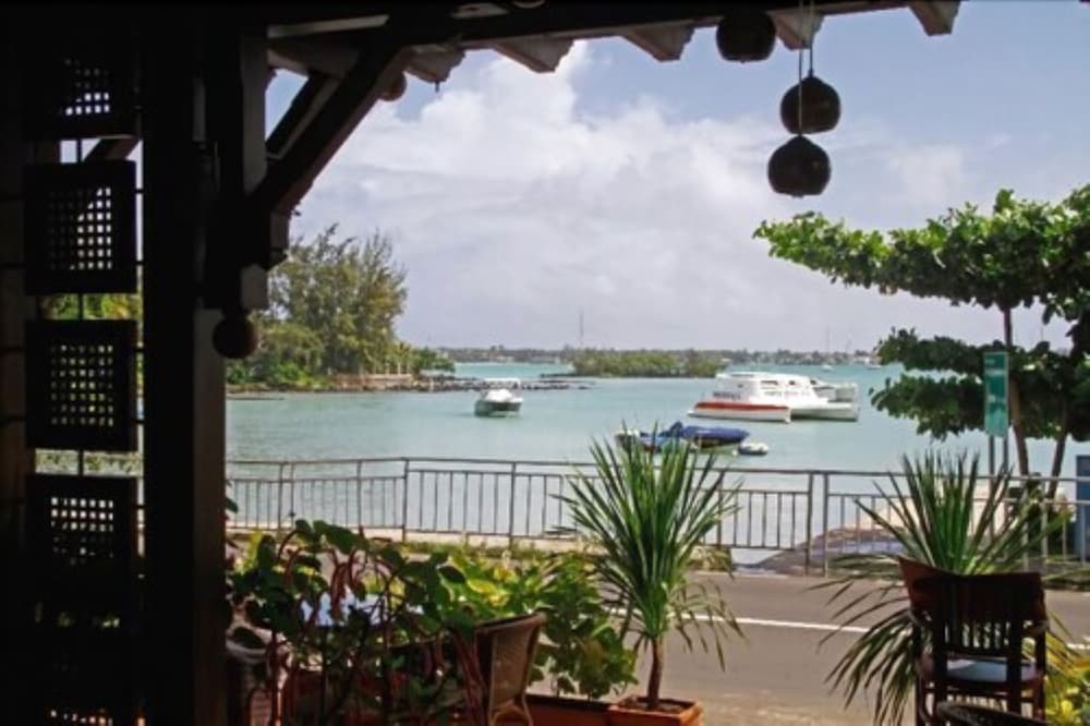 Azure Beach Boutique Hotel 22/22