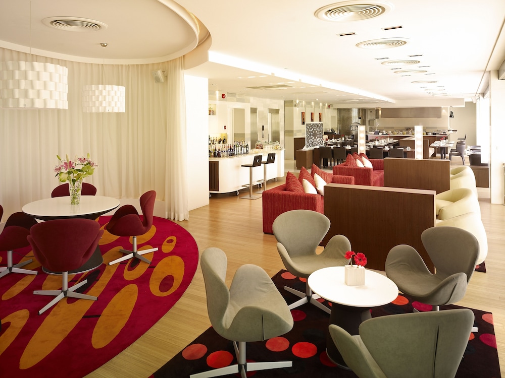 NH Bangkok Asoke 52/66