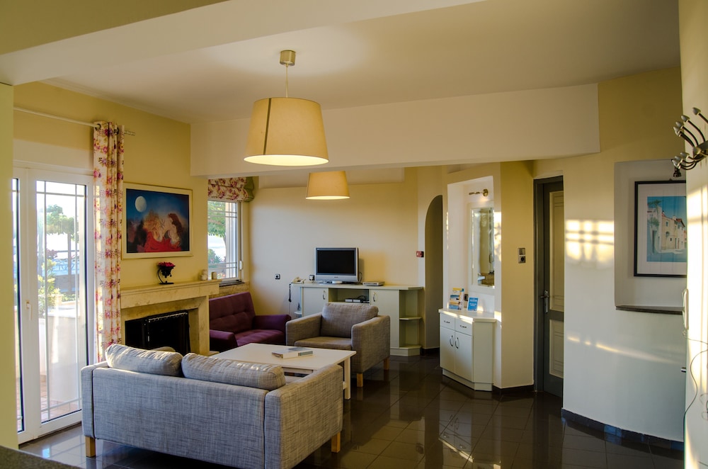 Panorama Villas 6/30