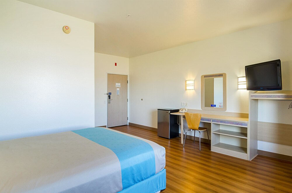 Motel6 Wheatland, WY 20/58