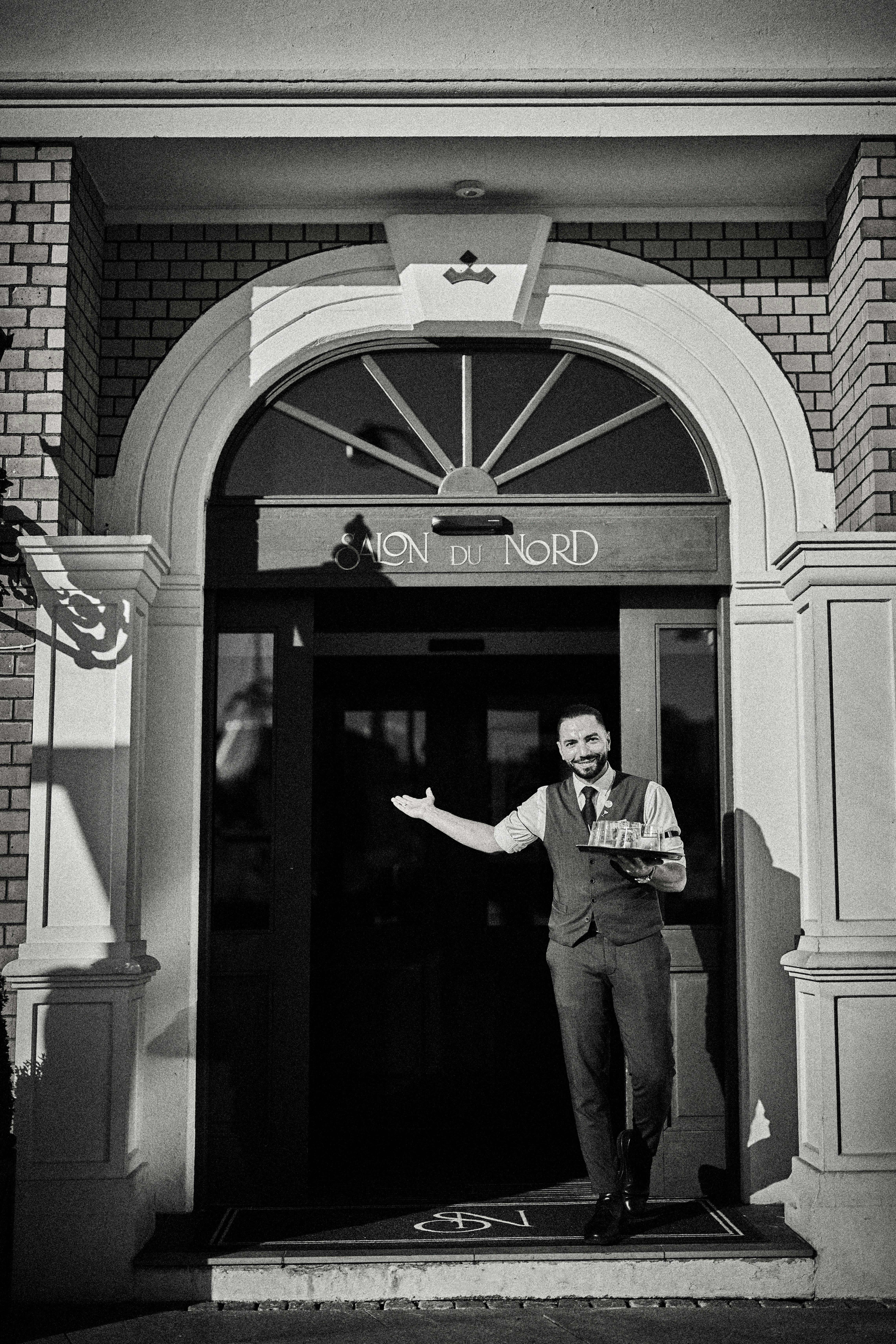 Victoria Hotel 8/60