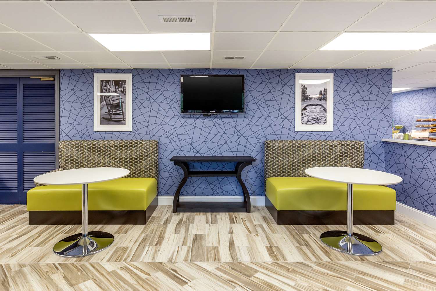 Quality Inn and Suites Apex Holly Springs 11/15