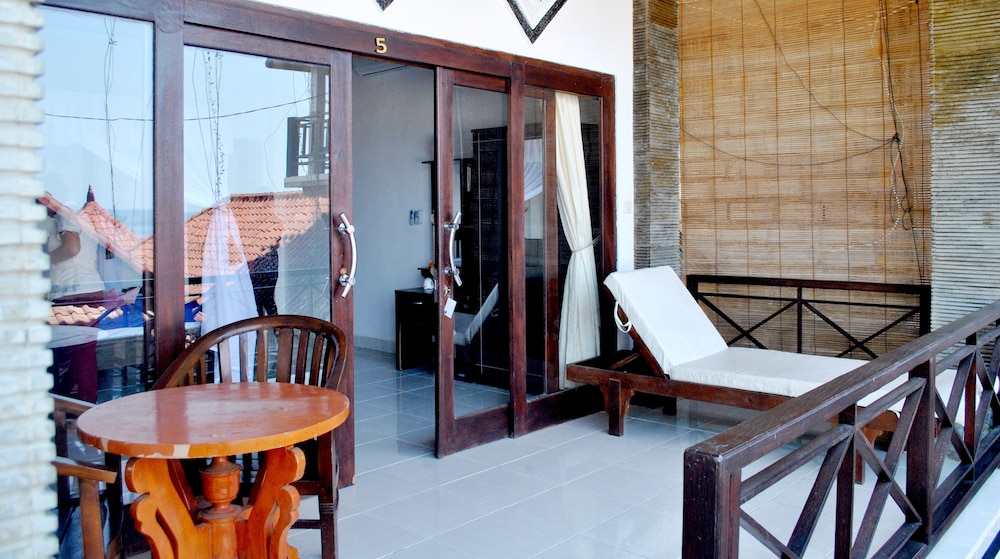 Titi Sedana Homestay 15/50