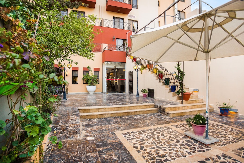 Grand Hotel Madaba 64/70