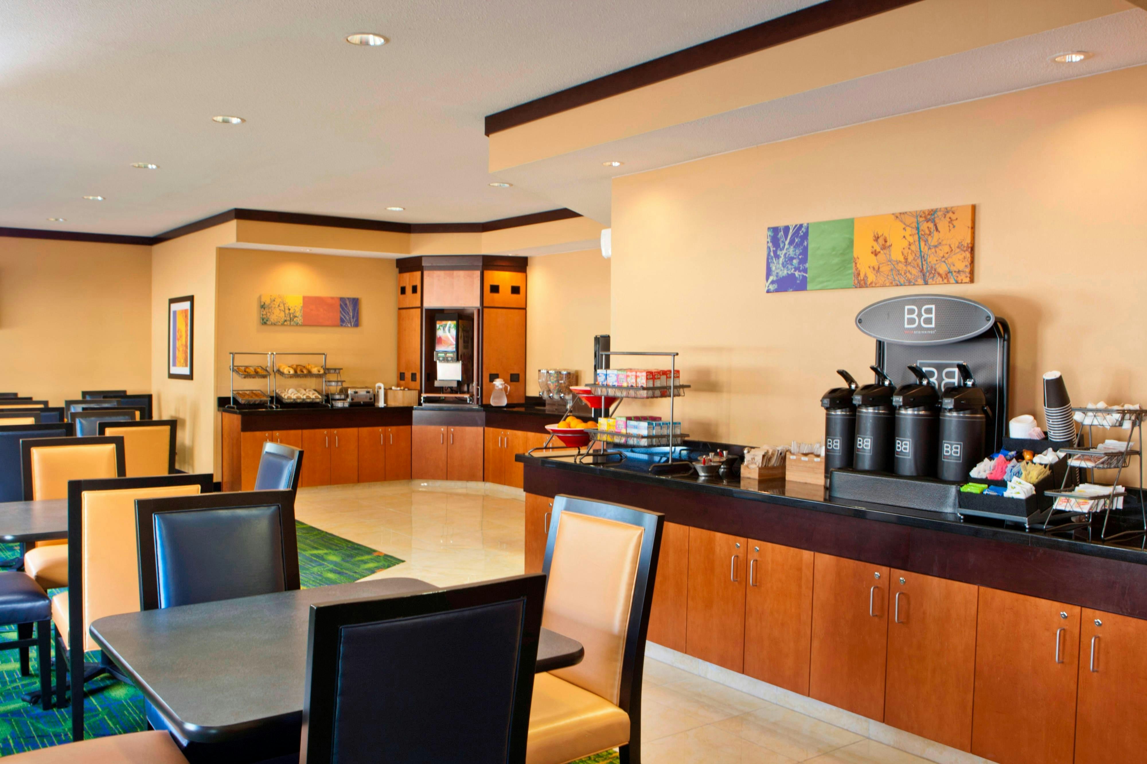 Fairfield Inn Suites Memphis East 15/21