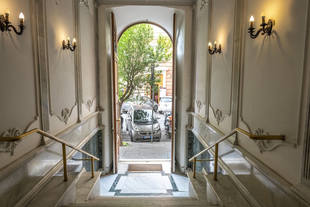 Eccelso Hotel 49/68