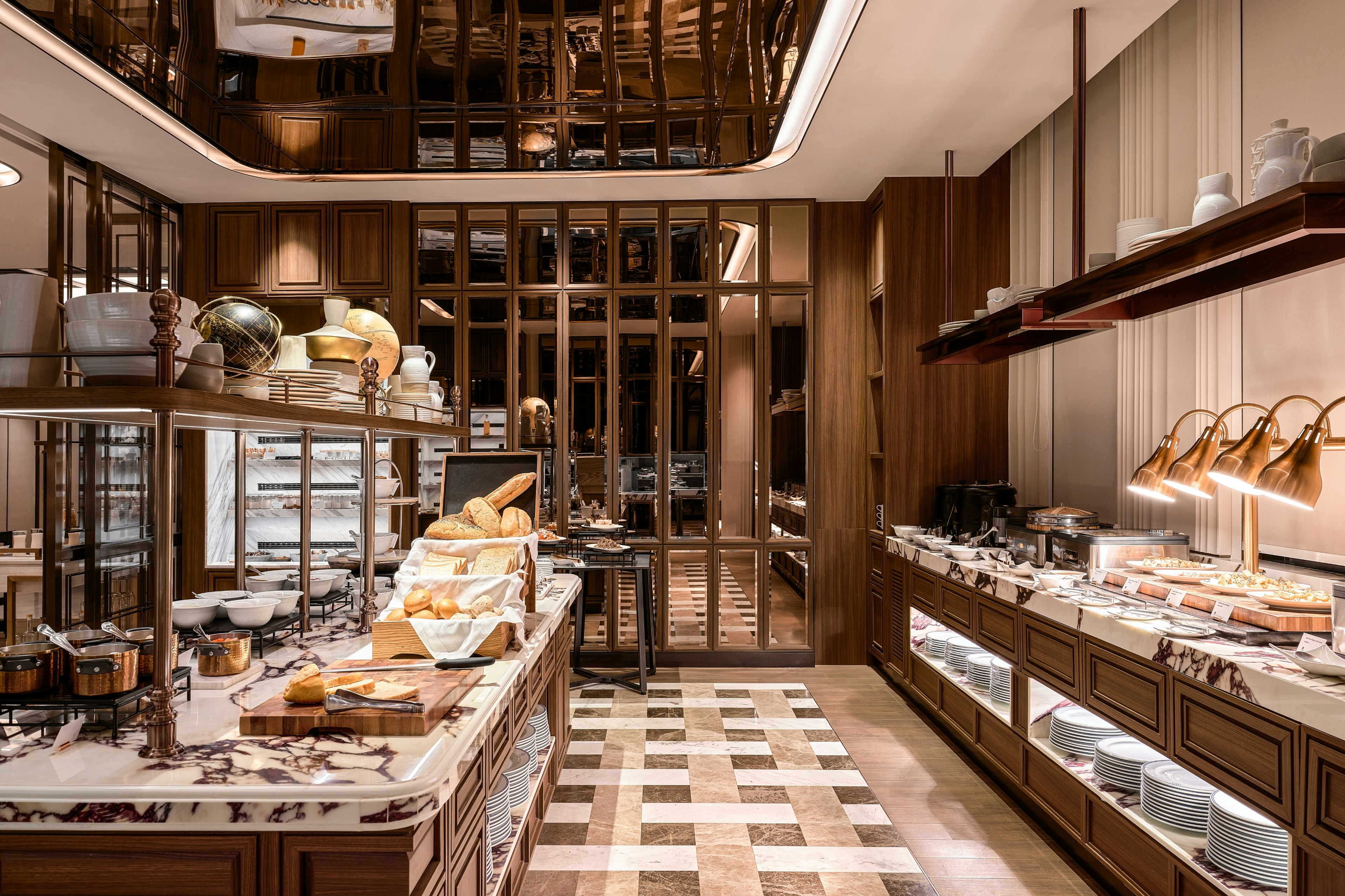 InterContinental Bangkok Sukhumvit 30/50