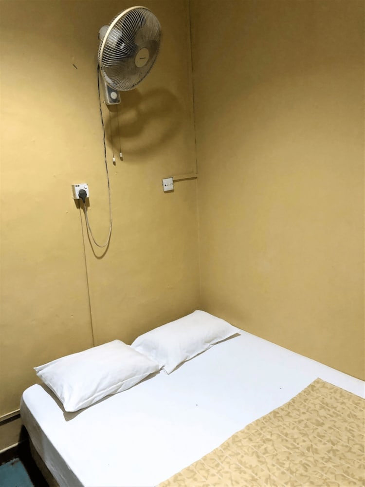 Casavilla Hotel 6/18