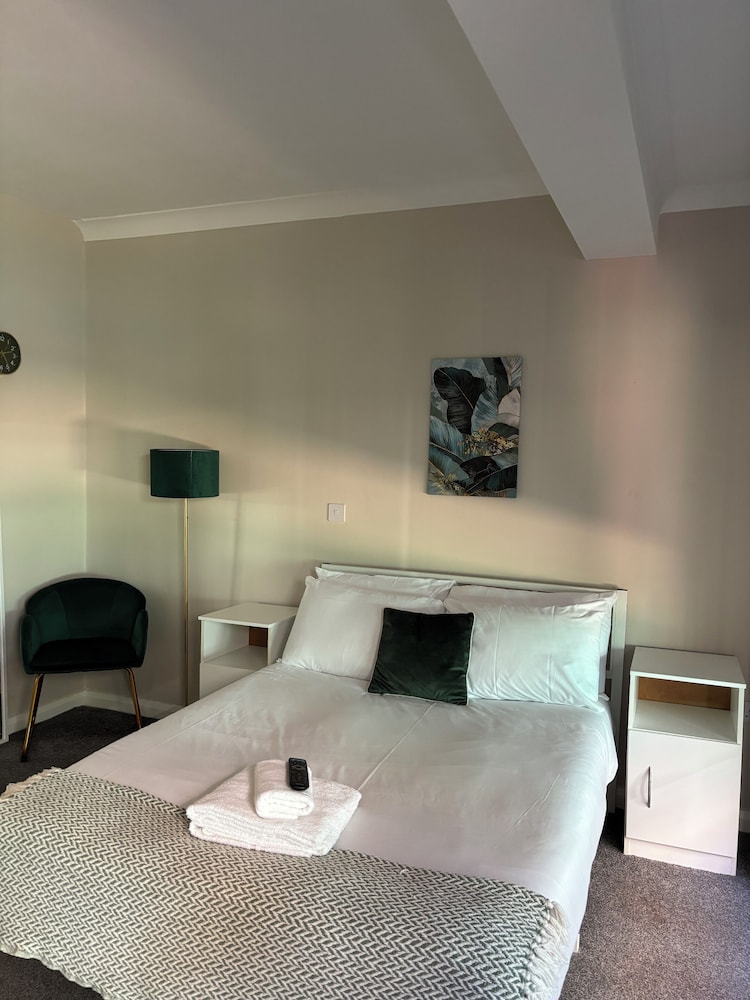 TLK Apartments and Hotel 37/50