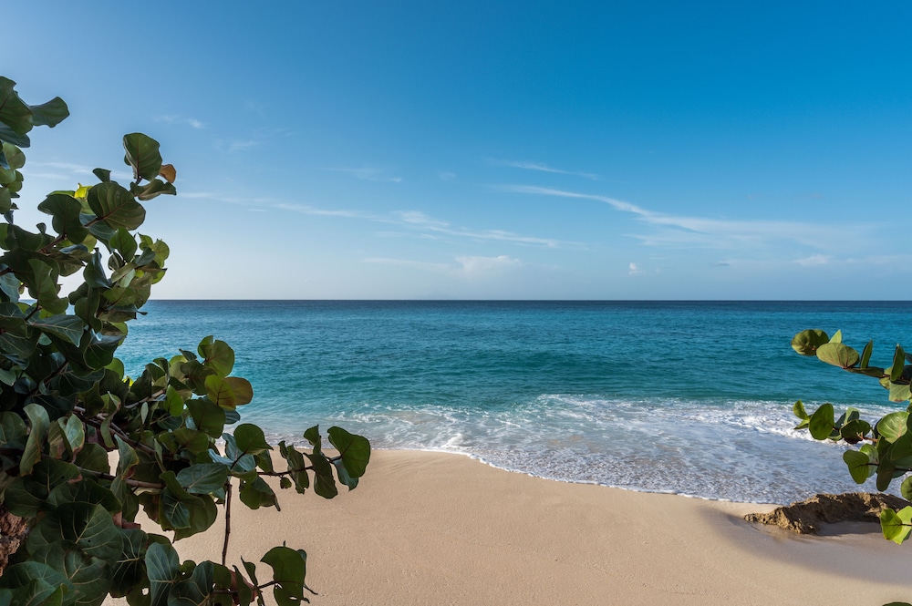 Sapphire Beach Club and Resort 44/50