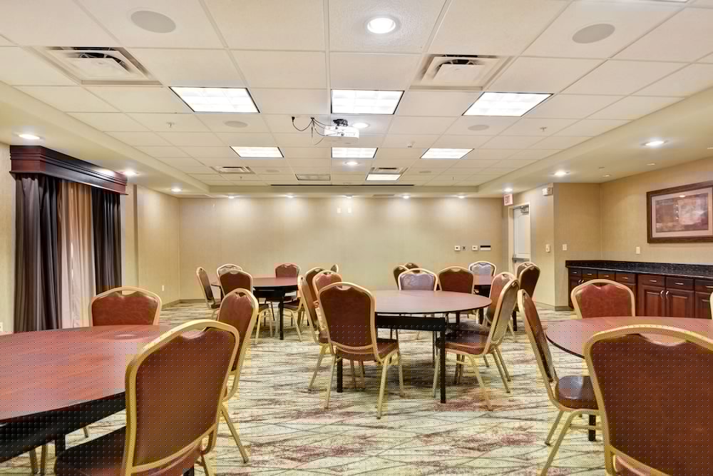 Hampton Inn & Suites Peoria At Grand Prairie Il 49/61