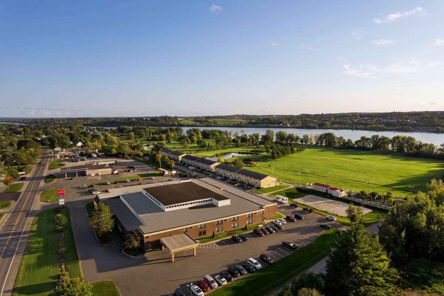Ramada By Wyndham Fredericton 34/37