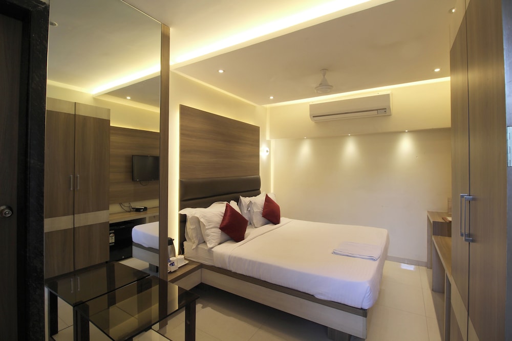 Shivam Hotel 18/58