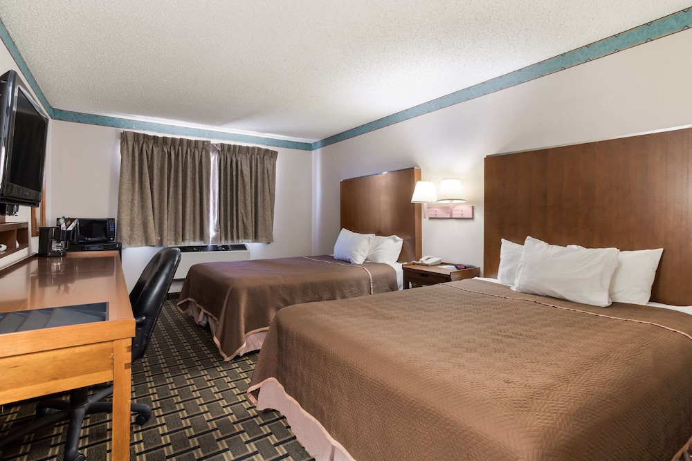 Rodeway Inn Gallup West NM 22/41