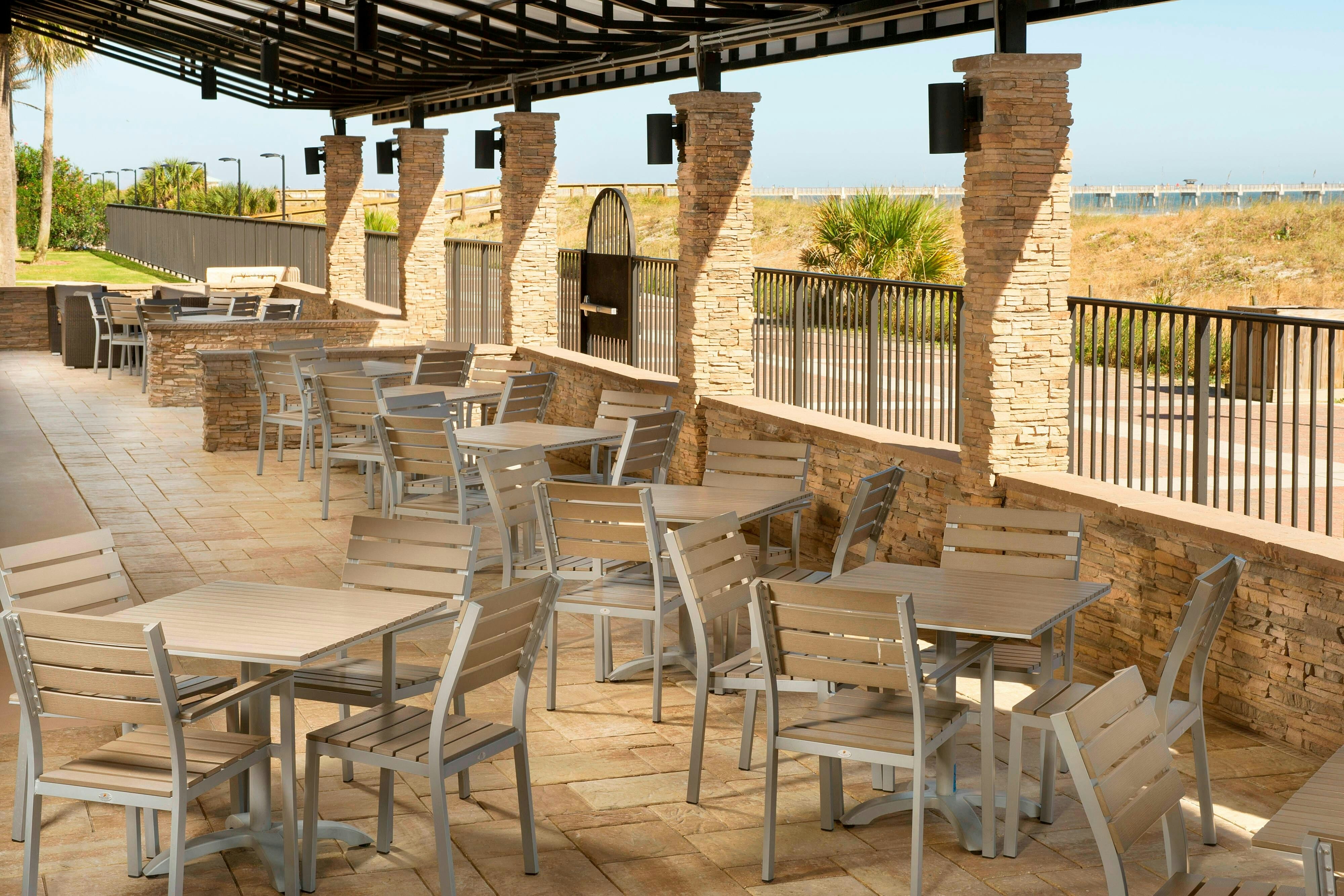 Four Points by Sheraton Jacksonville Beachfront 8/17