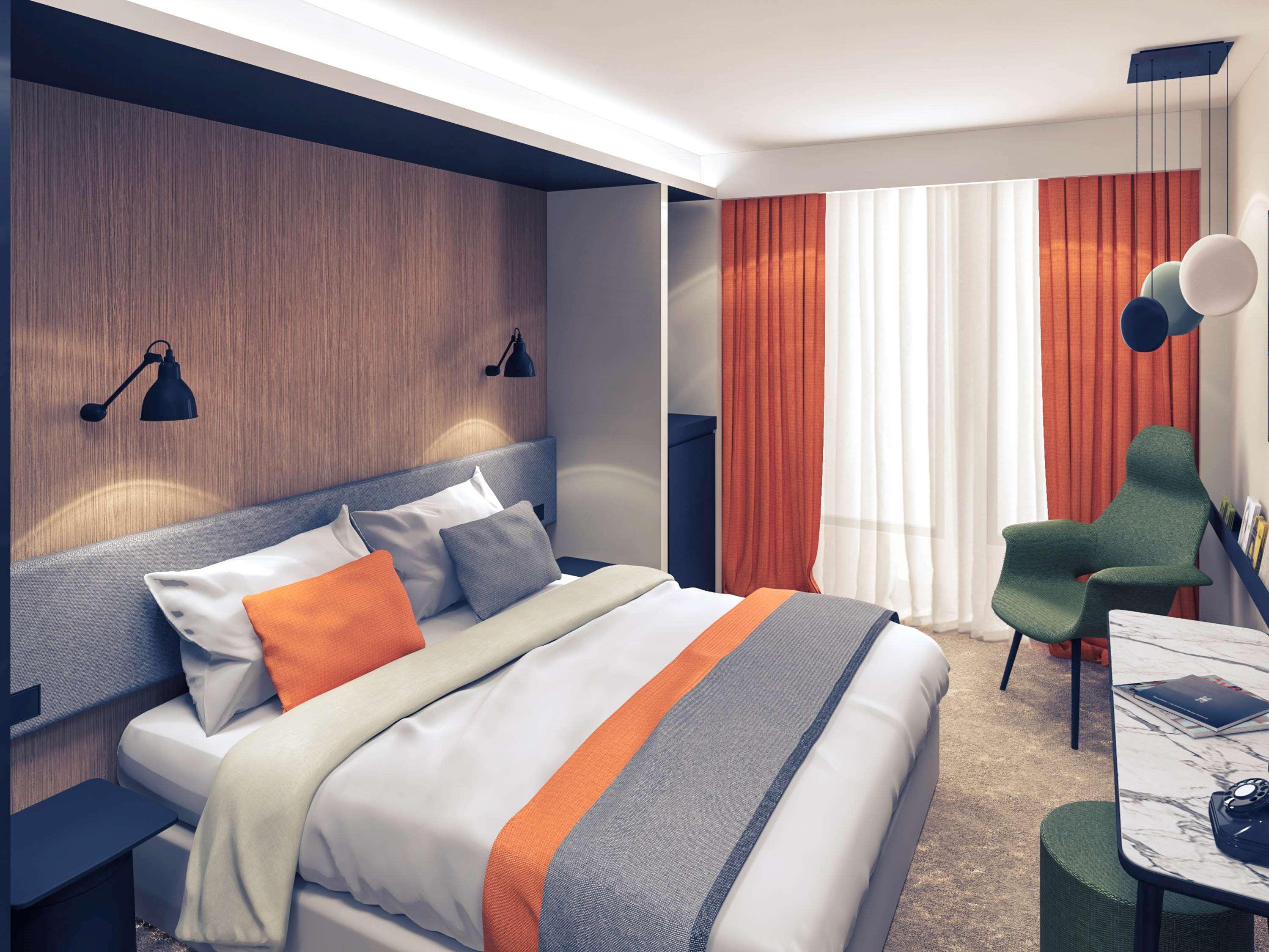 PRIVILEGE, DOUBLE BED