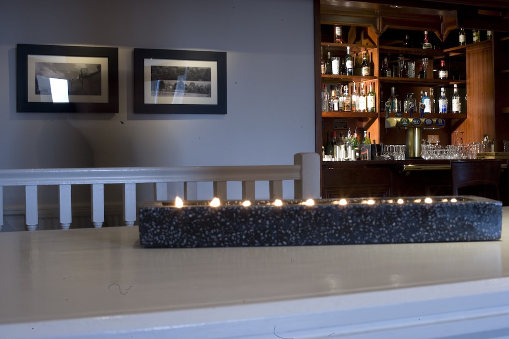 The Hickstead Hotel 4/19