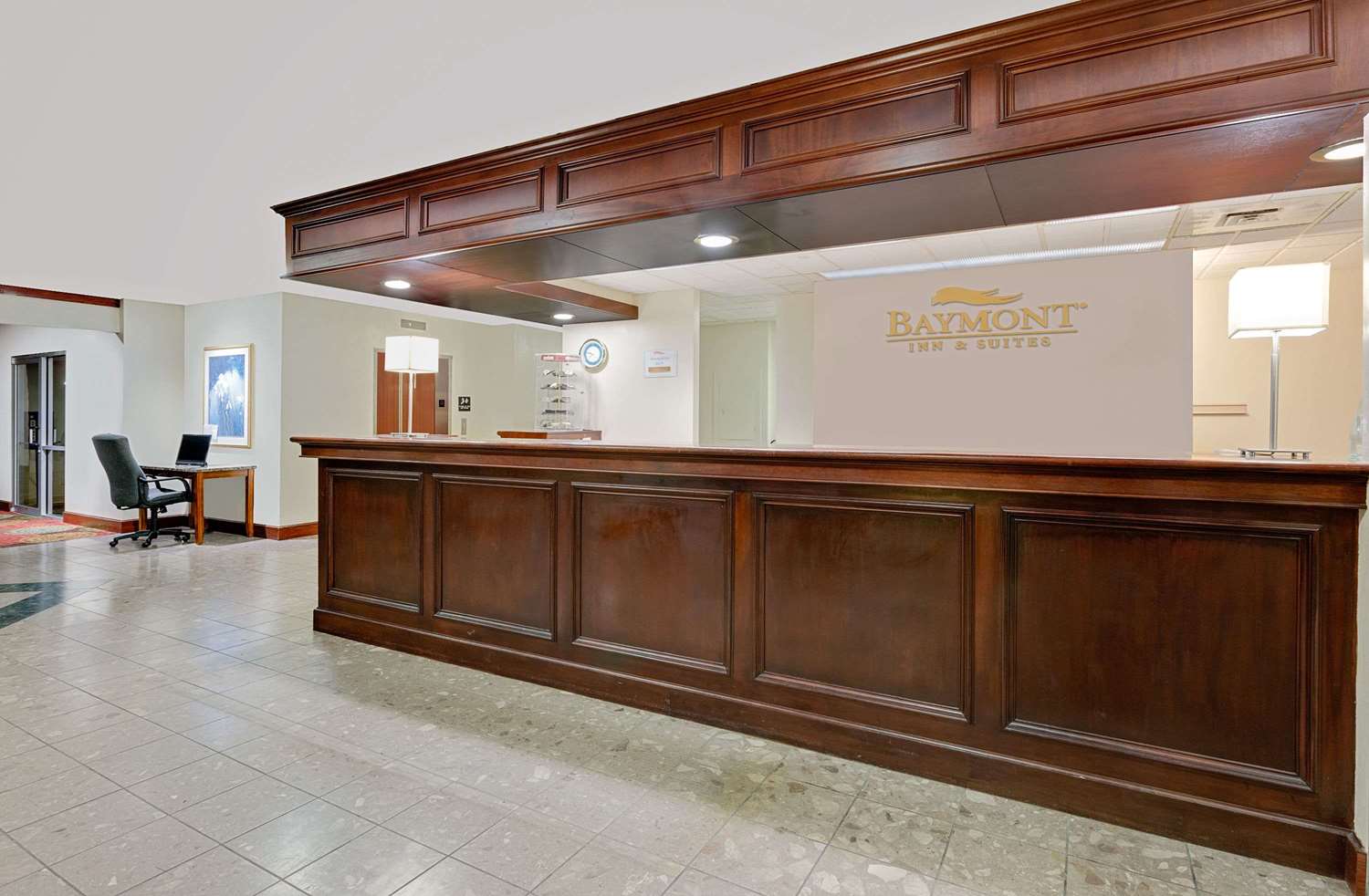 Baymont By Wyndham Keokuk 2/8