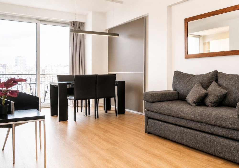 Reco by DOT Suites 63/92