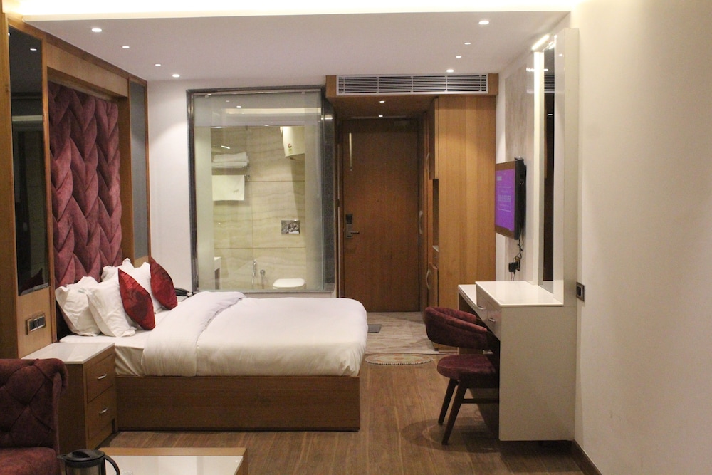 SAGRIKA RESORT 32/50