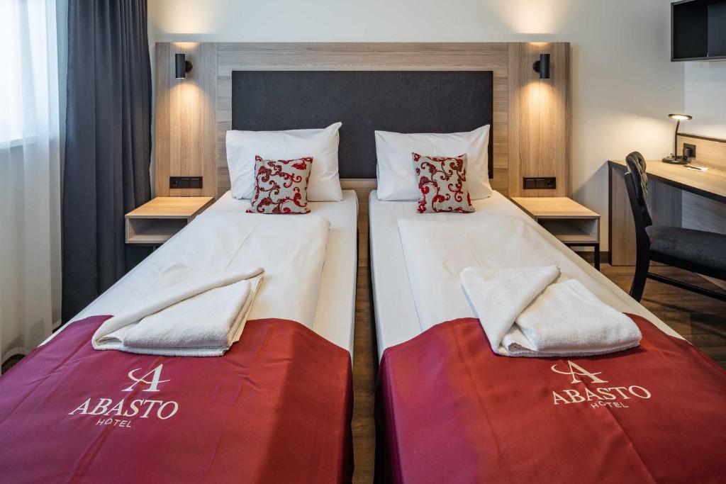Standard, Double or Twin Bed