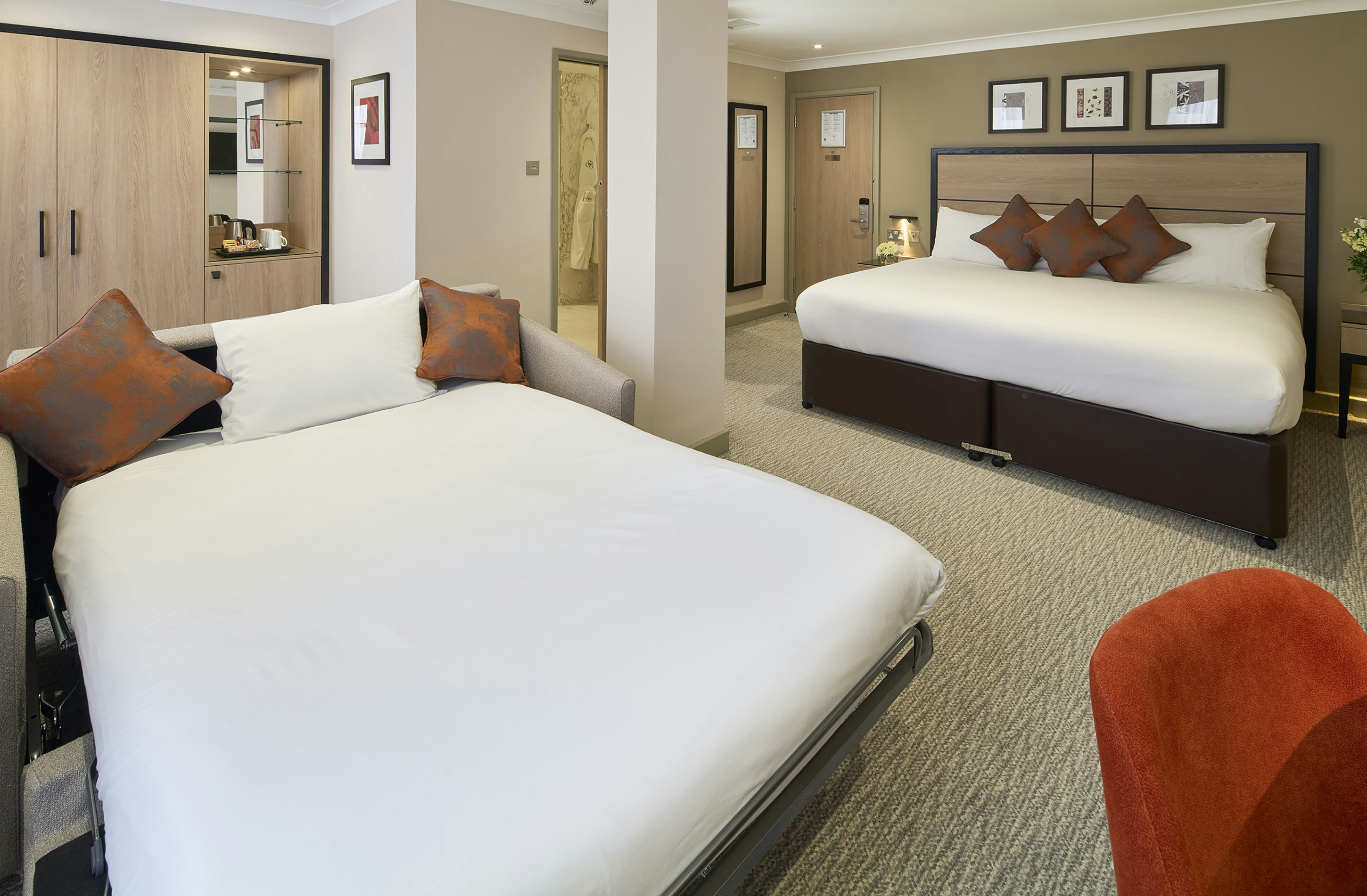 Rembrandt Hotel 32/82