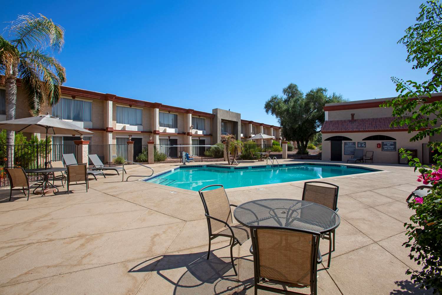 Best Western Phoenix Goodyear Inn 11/12
