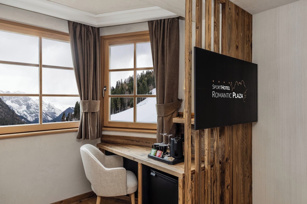 SPORTHOTEL ROMANTIC PLAZA 42/48