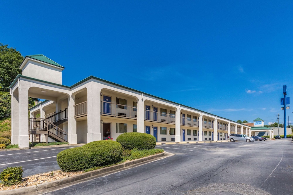 Rodeway Inn and Suites Macon 35/45