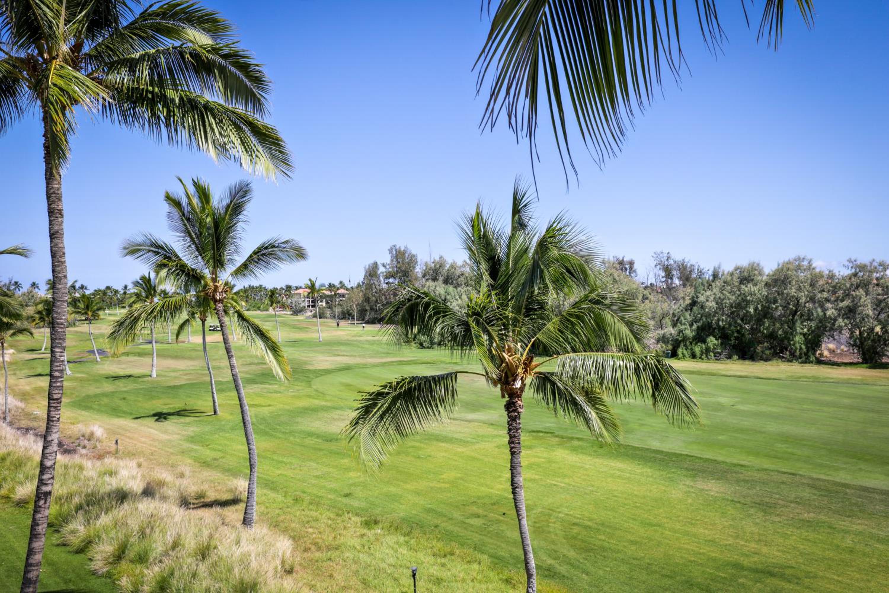 2 Bedrooms, Loft, Golf Course View