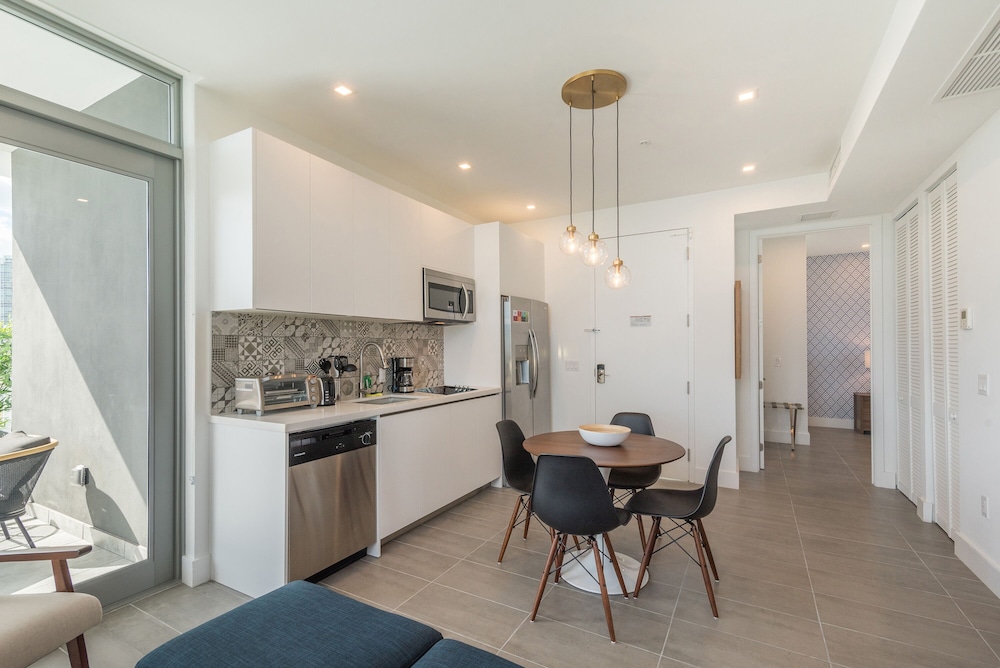 Vhc Luxury Apartments 8/67