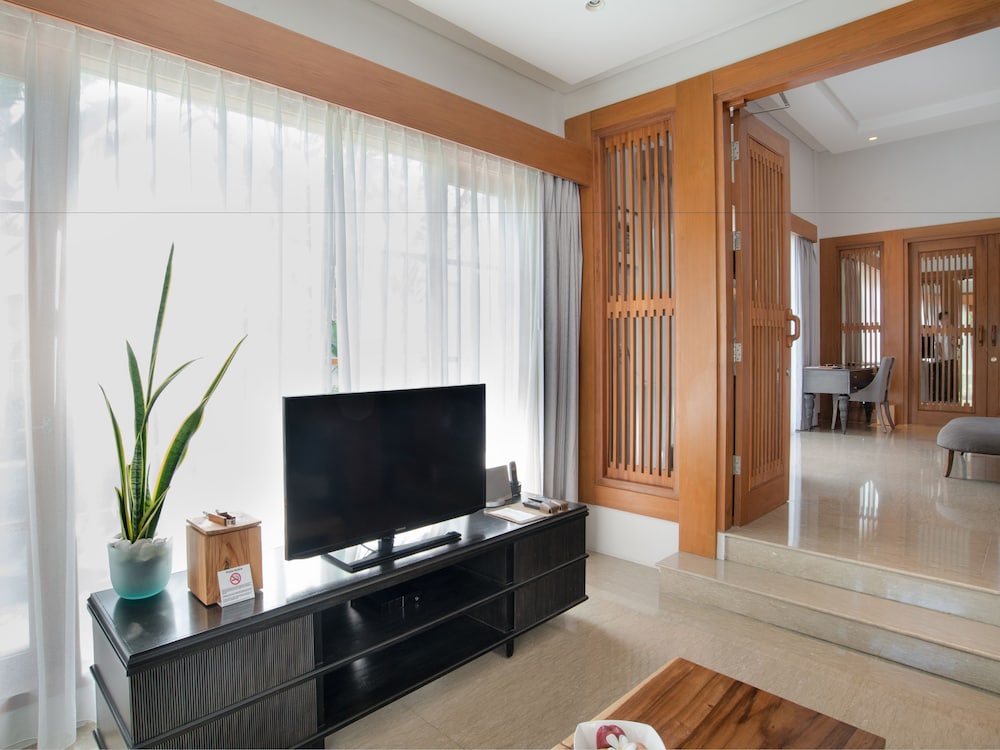 The Samaya Seminyak 8/82