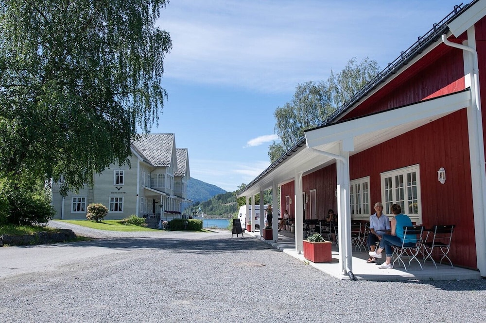 Visnes Hotel 50/62