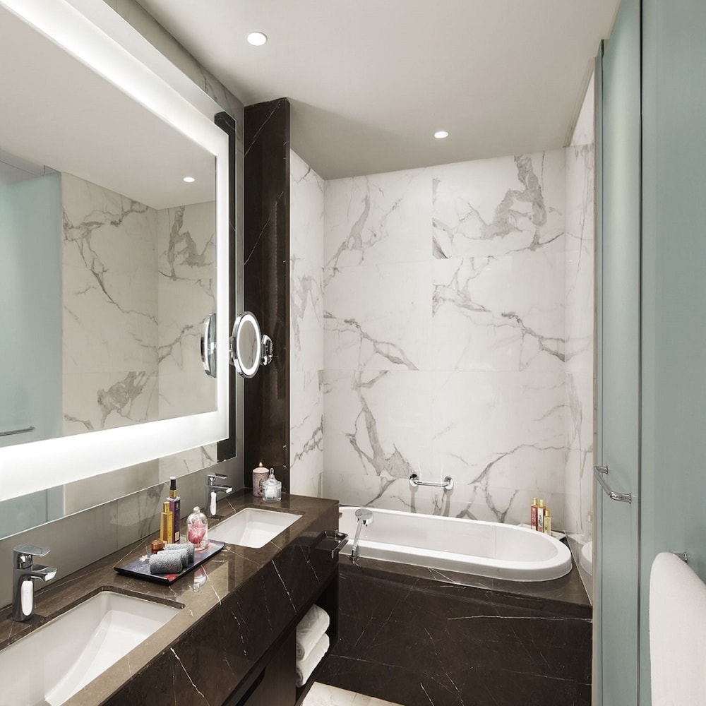 Taj Wellington Mews 11/55