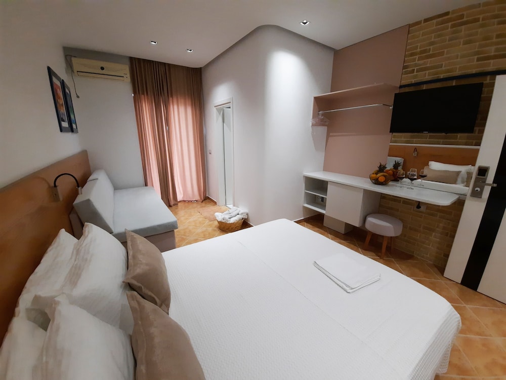 Hotel Piccollino 28/78