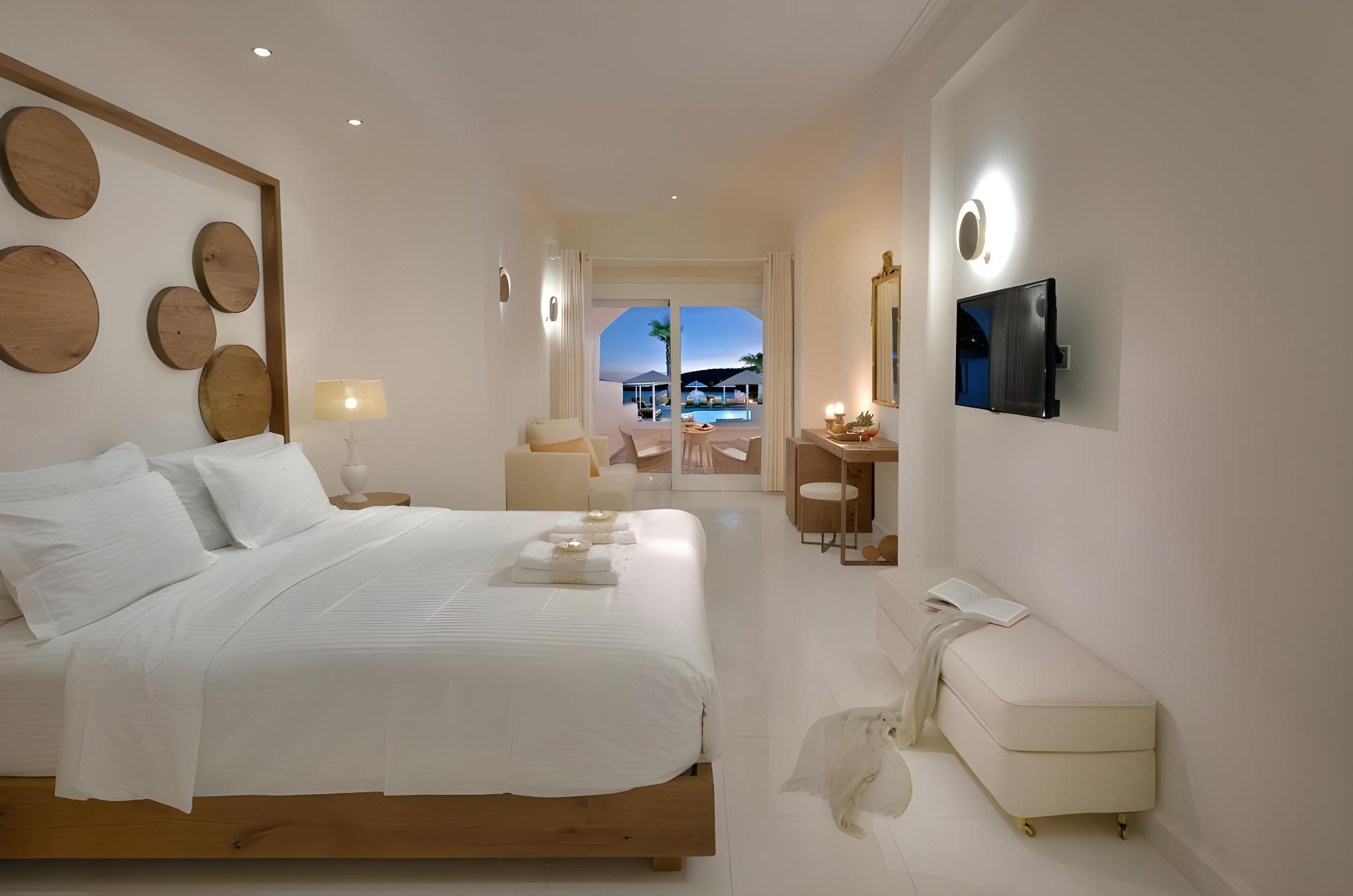 Suite, Outdoor Jetted Tub