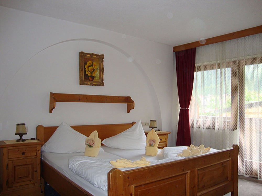 HOTEL GASTHOF BRUCKE 11/50
