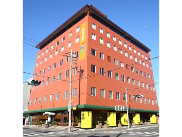 Hotel 1-2-3 Maebashi Mercury 11/50