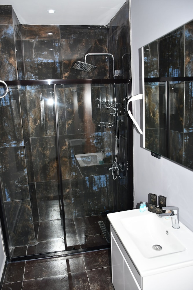 Hmz Luxury Hotel 25/29