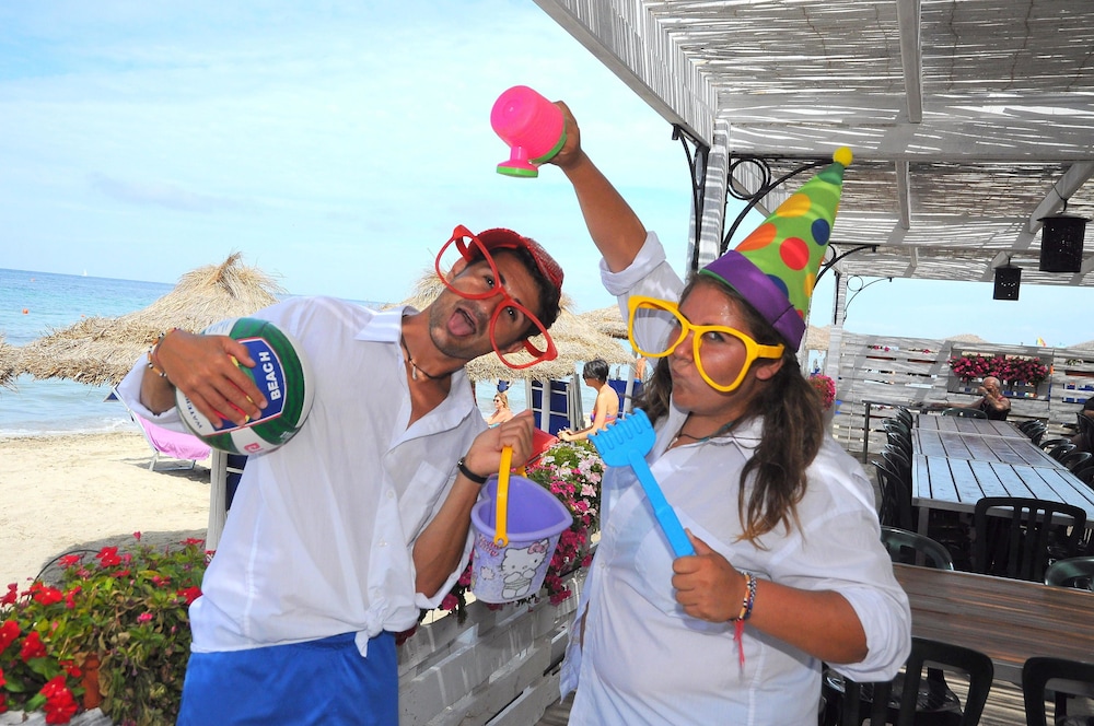 Delfino Beach Hotel 35/50