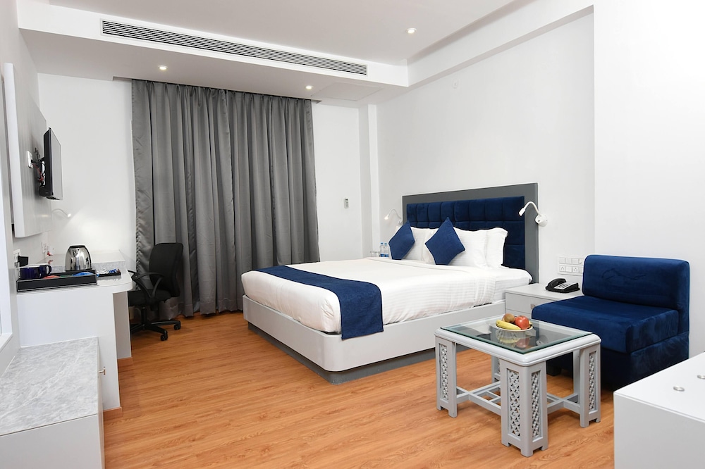 Kyriad Hotel Pimpri (ex Hotel Kundan Palace) 12/28