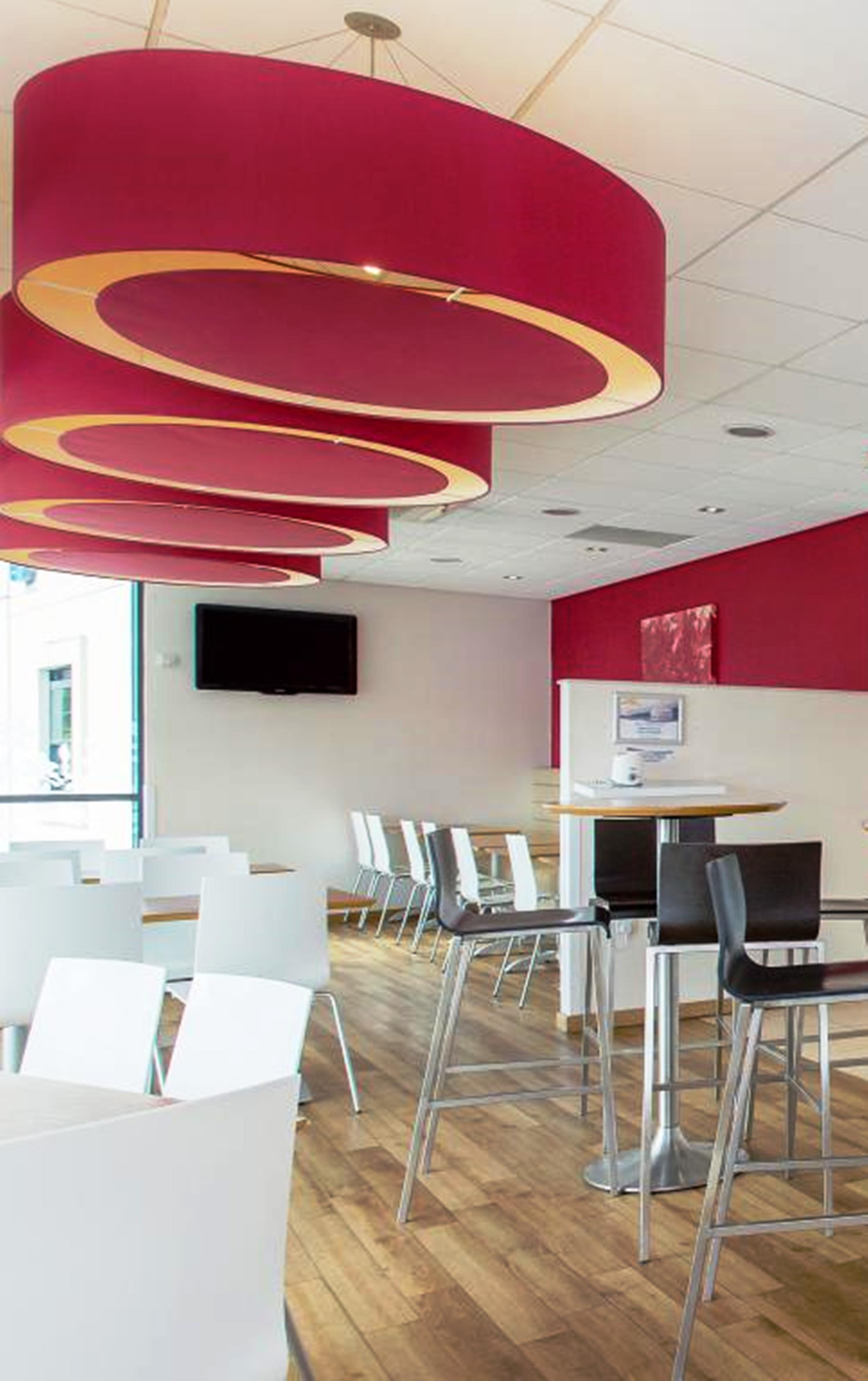 Travelodge Torquay 16/25