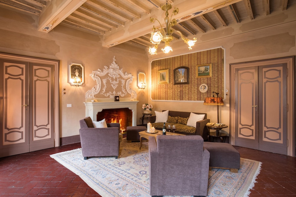 Residenza Fabroni 27/48