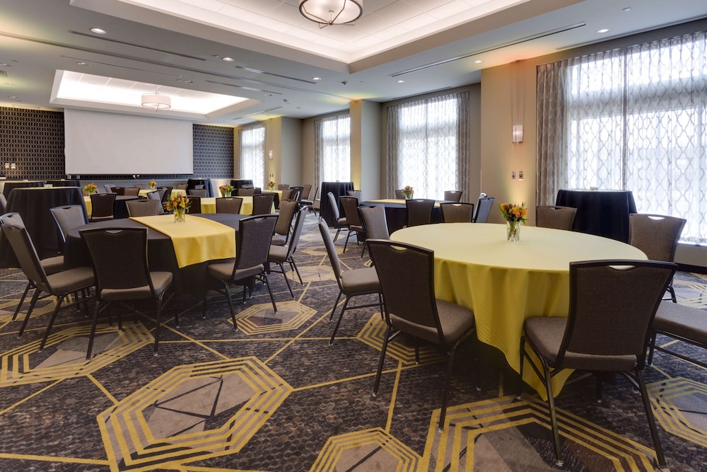 Drury Inn Suites Pittsburgh Airport Settlers Ridge 30/34