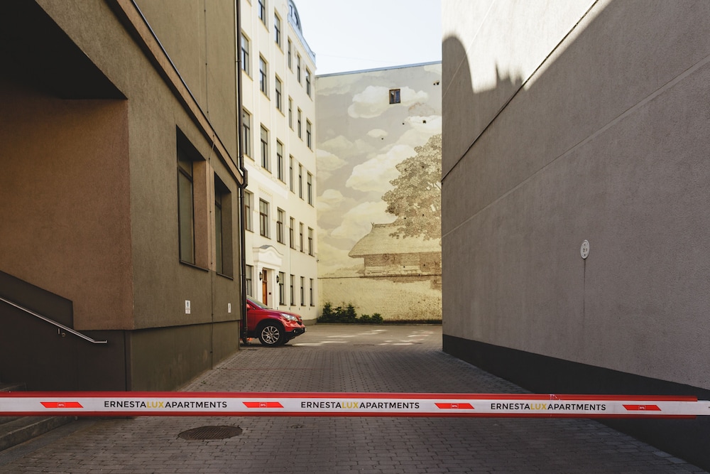 Ernesta Lux Apartments 39/50