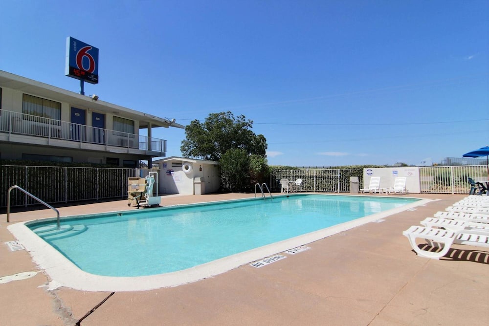 Motel6 Abilene, Tx 4/42