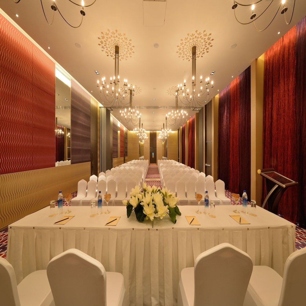 Marasa Sarovar Premiere 63/68